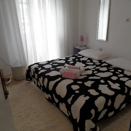 Konukevi And Stambuk 3*