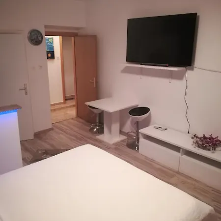 And Stambuk Guest house