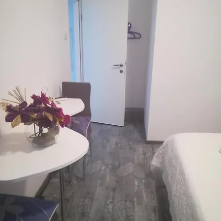 And Stambuk Guest house