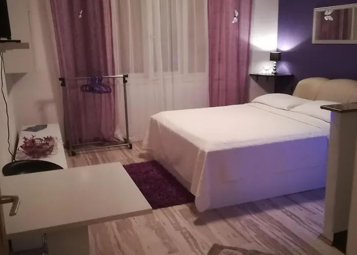 And Stambuk Gostinjska kuća 3*
