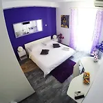 And Stambuk 3* Σπλιτ