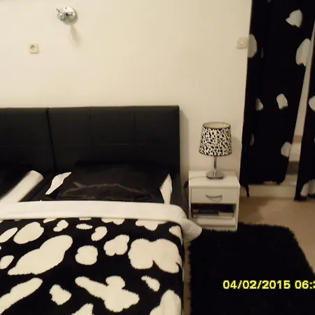 And Stambuk Gostinjska kuća 3*