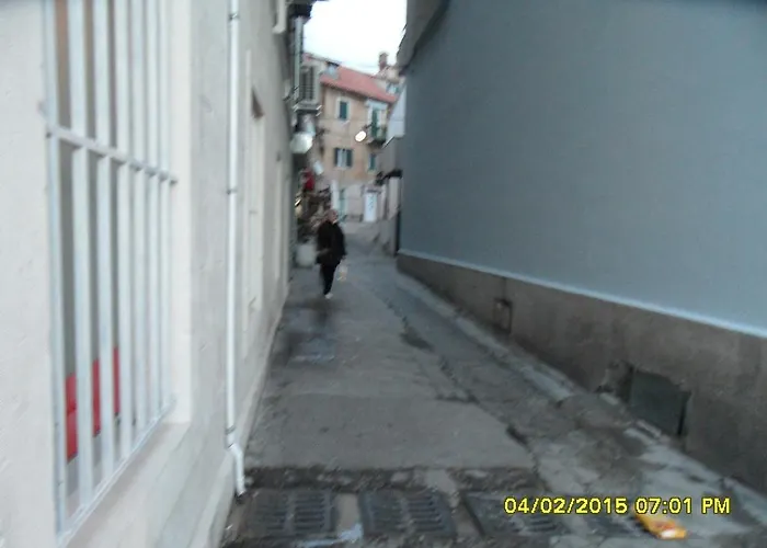 And Stambuk Vendégház Split