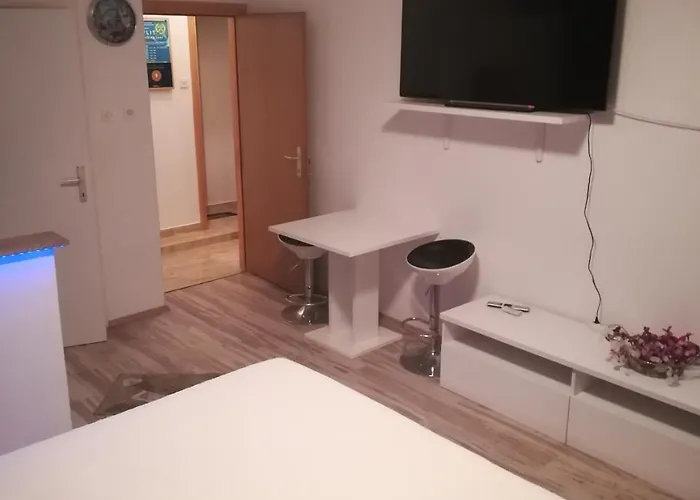 And Stambuk Vendégház